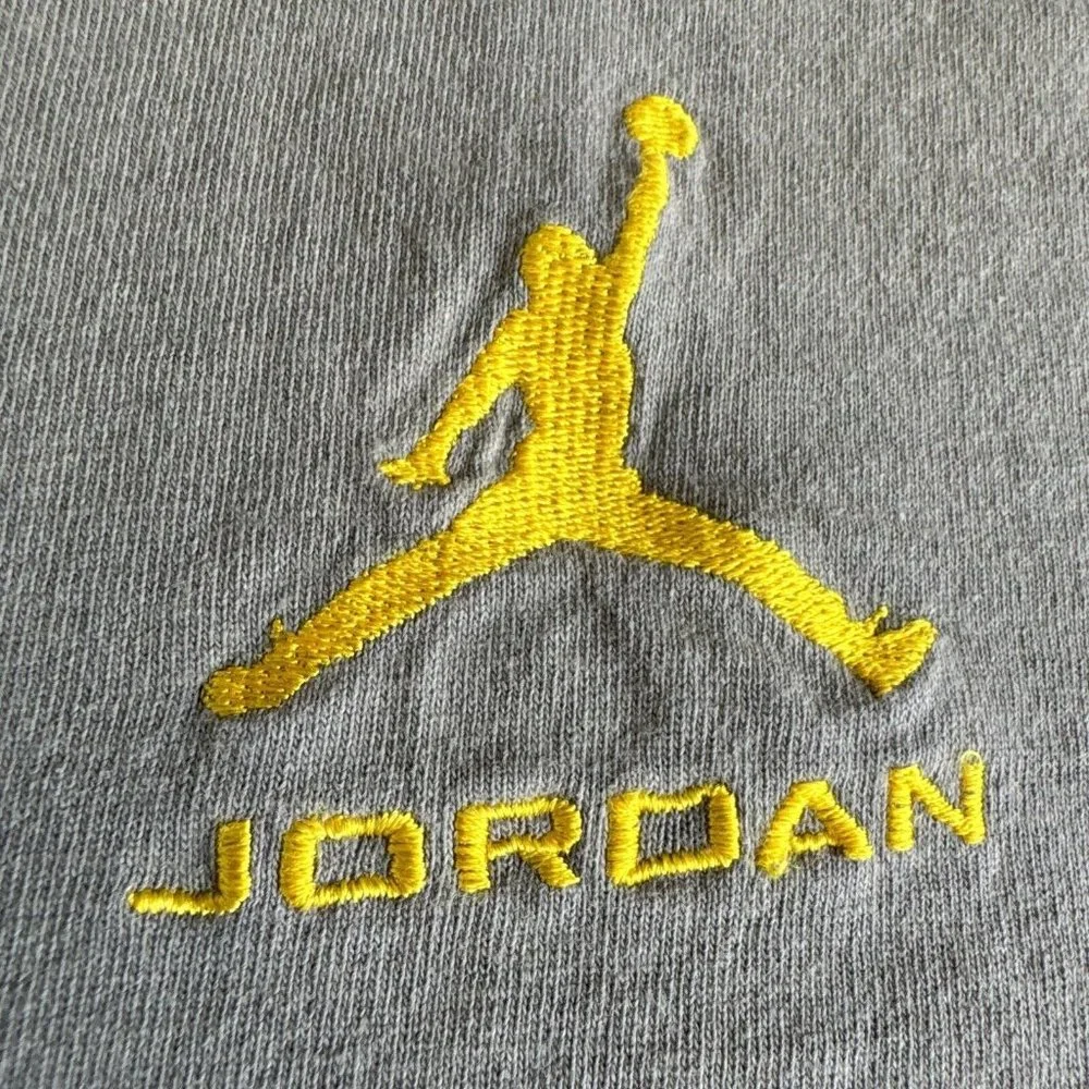 Nike‎ Air Jordan Embroidered Jumpman Logo T-Shirt Vintage Gray Yellow Size XL